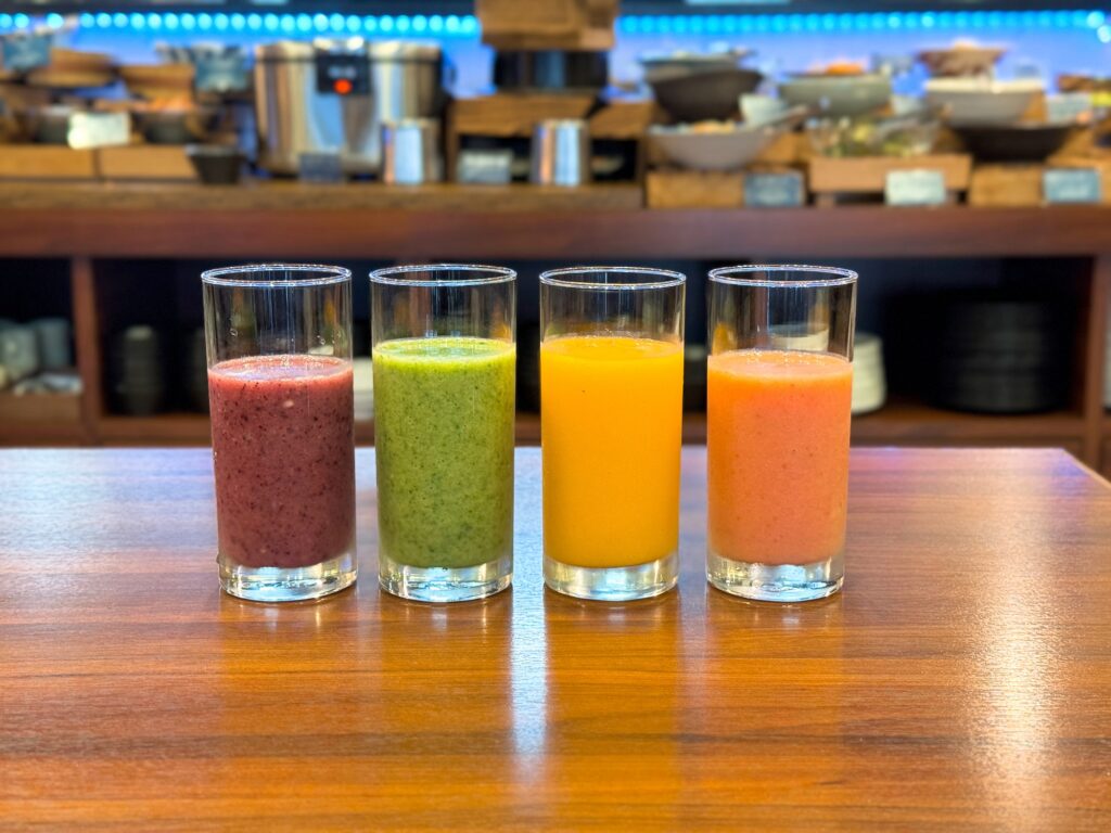 The BREAKFAST HOTEL 福岡中洲・SMOOTHIE CREATORS 博多あや.