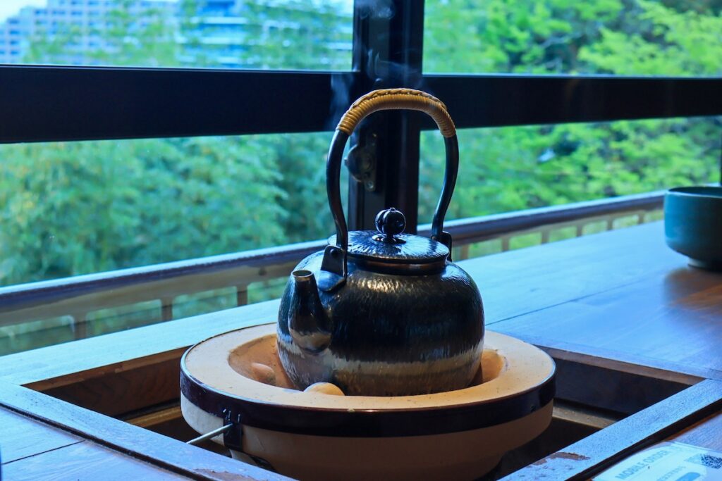 茶房びんずけ屋