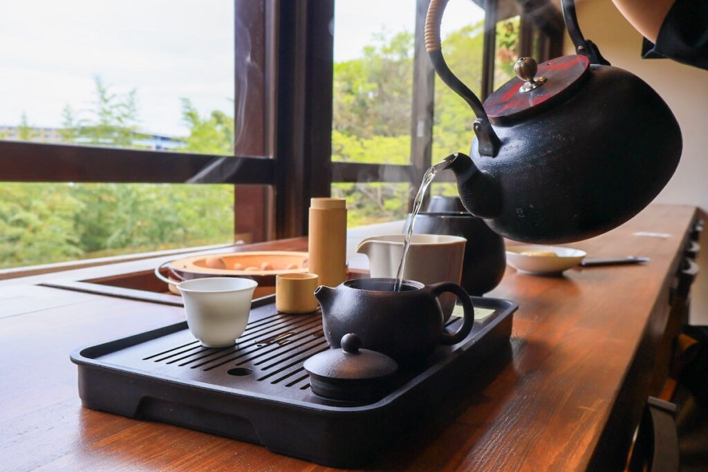 茶房びんずけ屋