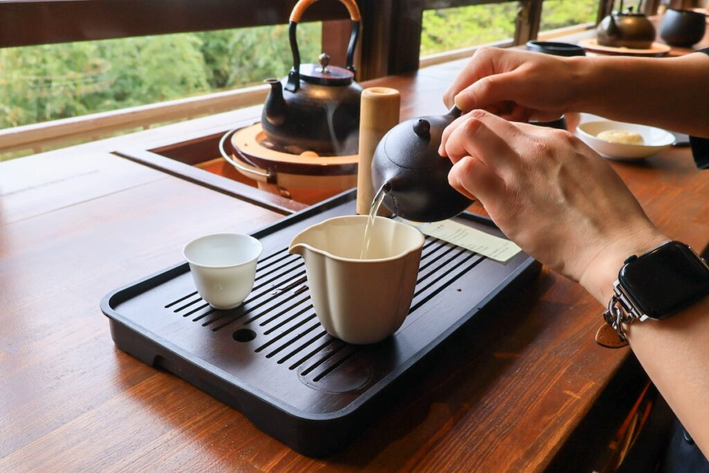 茶房びんずけ屋