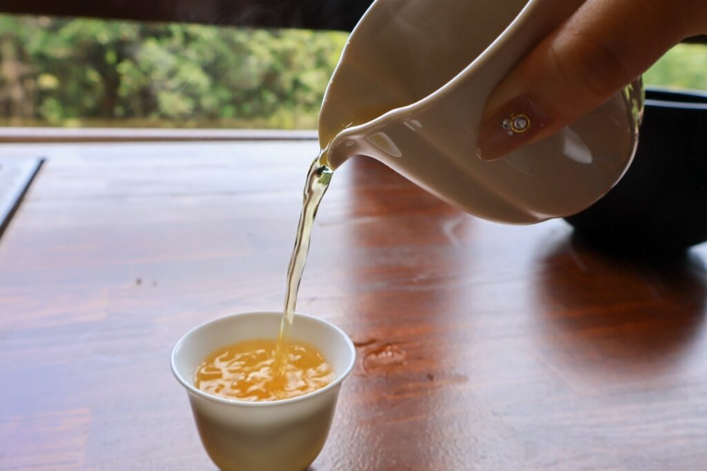 茶房びんずけ屋