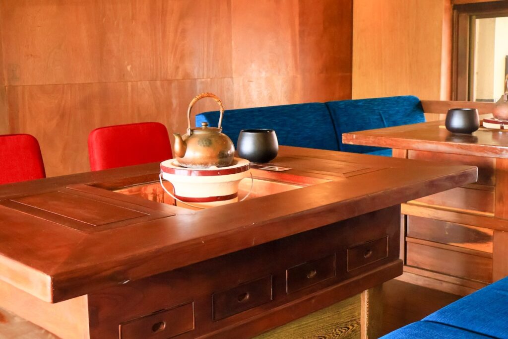 茶房びんずけ屋