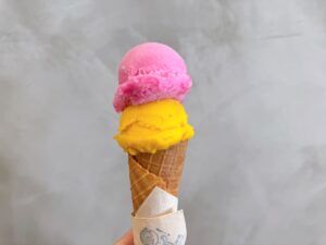 Scoop! ice cream&coffee　コーンダブル